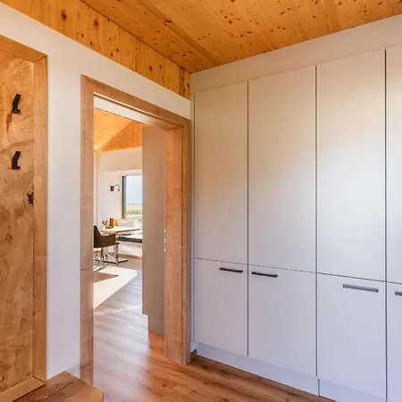 Dom wakacyjny Tiny House Near Millstatt & Goldeck, Mountain View, & Nature *