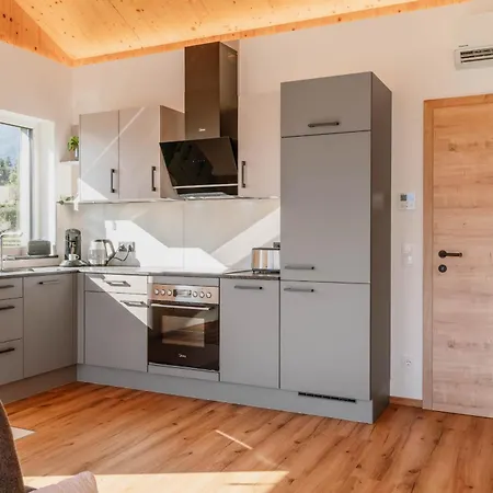 Tiny House Near Millstatt & Goldeck, Mountain View, & Nature Pirk