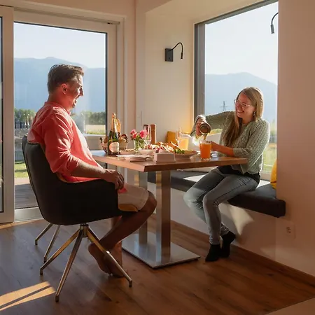 Tiny House Near Millstatt & Goldeck, Mountain View, & Nature Dom wakacyjny Pirk